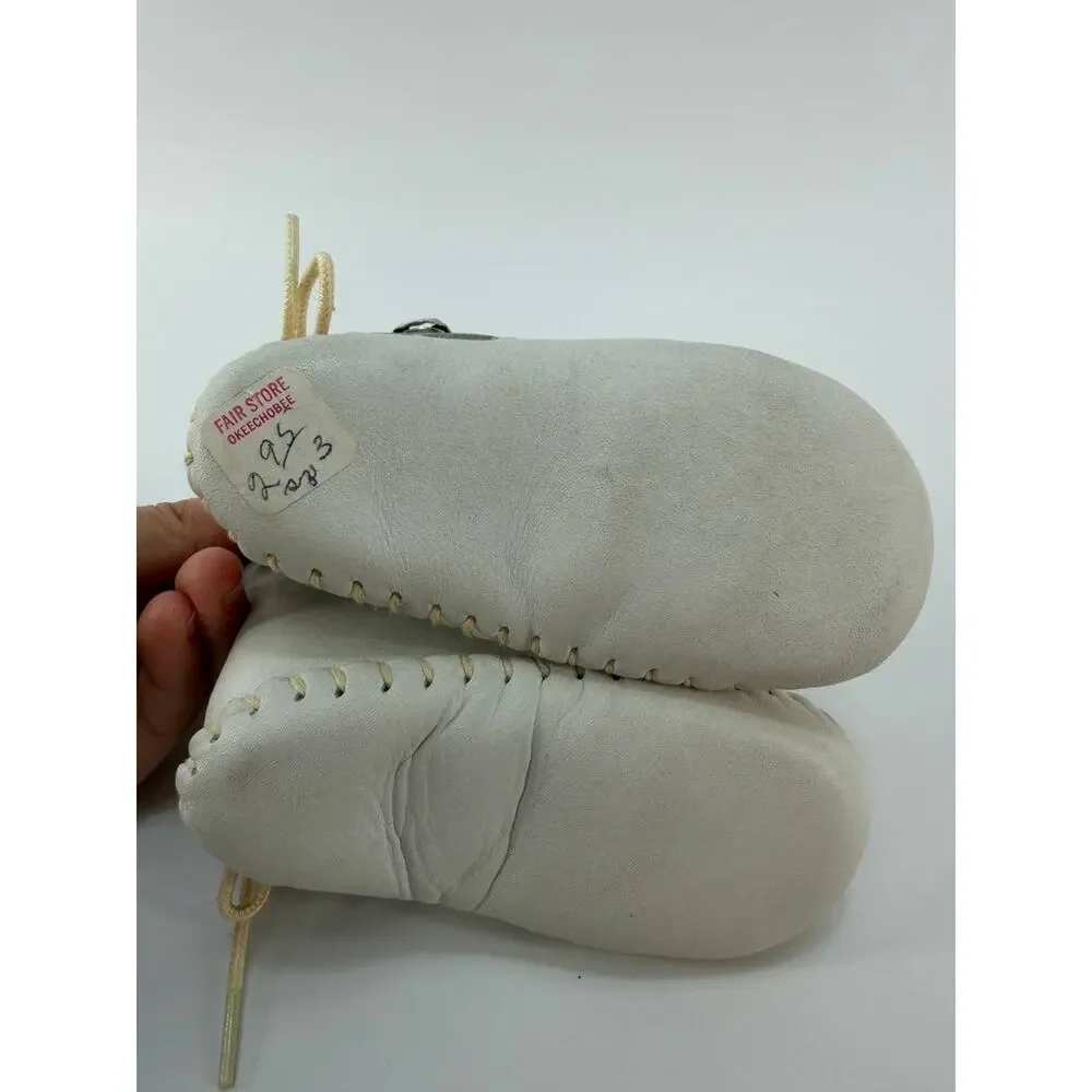 Vintage Minnetonka PA POO SHU Baby Boots White Leather Size 3 Moccasins